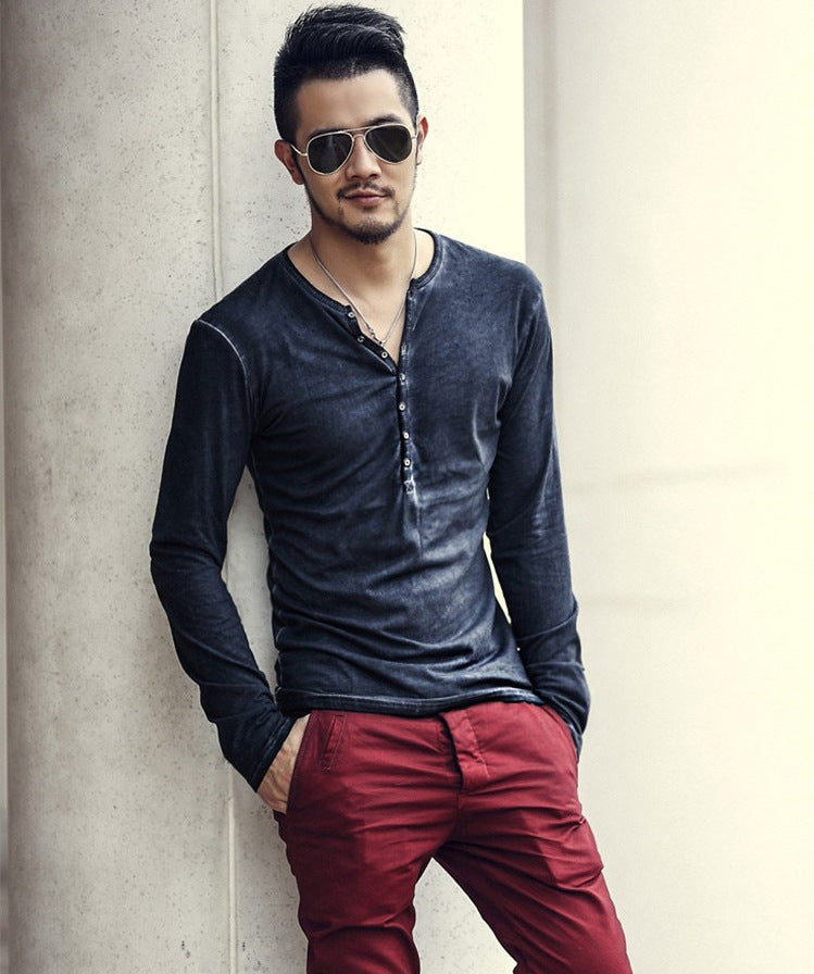 Distressed V-Neck T-Shirt slim fit